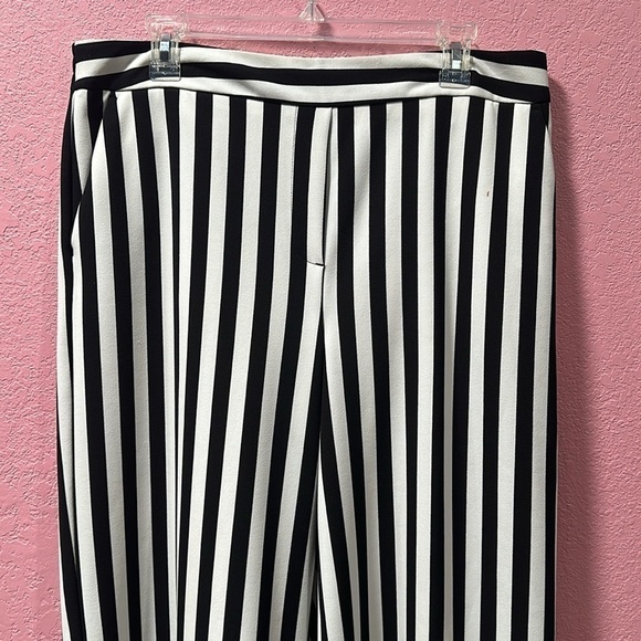 WORTHINGTON Women’s Black/White Stripped Wide Leg/Cropped Pants L - Picture 3 of 7